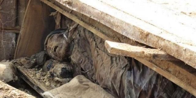 温韬&倒霉的盗墓贼,被封在古墓中数千年,身旁遗留一物惹争议