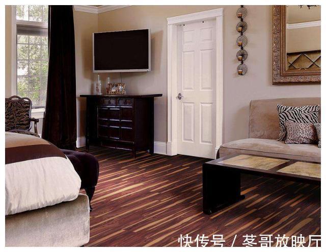 过时|地板和瓷砖早已过时,这种新材料上市受欢迎,拥有7大优势值得买