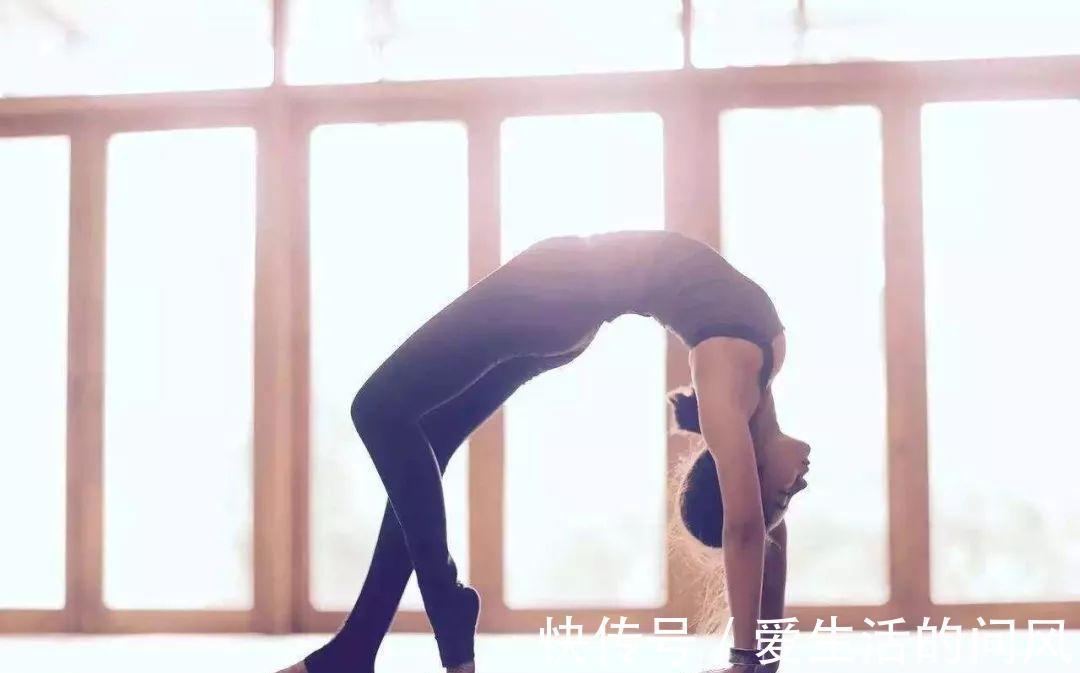 难度|瑜伽动作的难度有所不同，想锻炼出漂亮的背部，可以选难度适中的