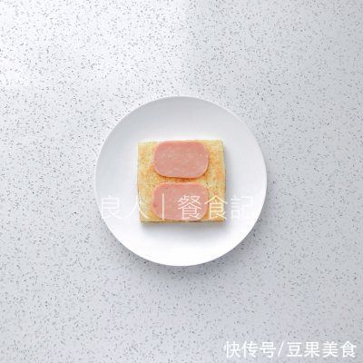 丘比香|#丘比三明治#又软又嫩｜满足食欲「超嫩鸡蛋三明治」