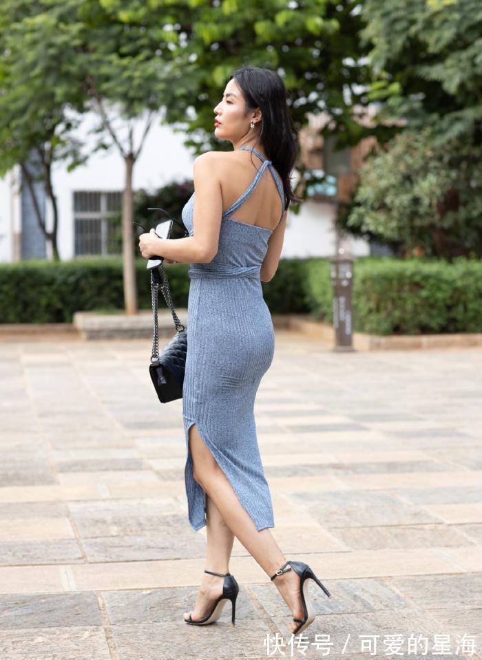 成熟|“辣妈”的别致挂脖裙,既时髦又有魅力,轻松展现成熟魅力!