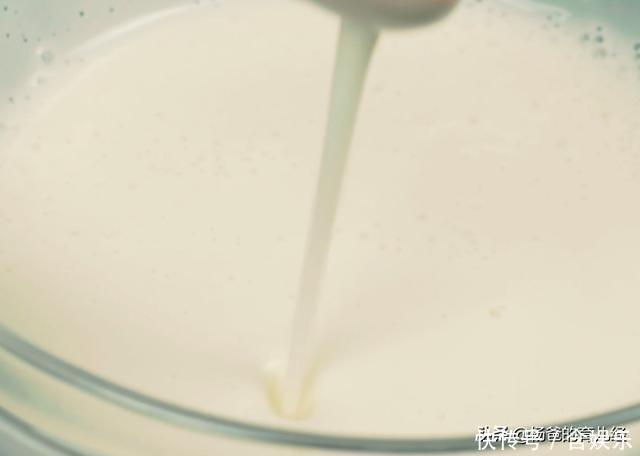 在家教你用平底锅做鸡蛋煎饼,软嫩好吃,营养美味,孩子特喜欢