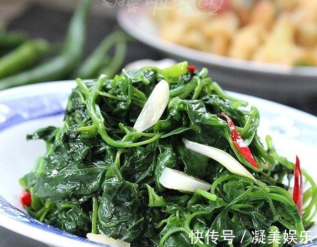 灰灰菜|最常见的一种野菜,可祛湿、解毒、除口臭、有效解决便秘!