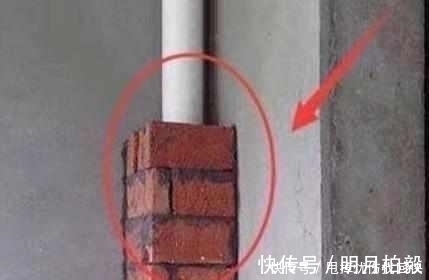 漏水|这样接水管很容易漏水,发现装修工这样做,赶紧结钱让他走
