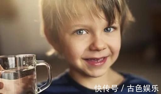 蜂蜜水|便秘怎么办？多吃这些食物，排便畅通无阻，但注意不做这些事情！