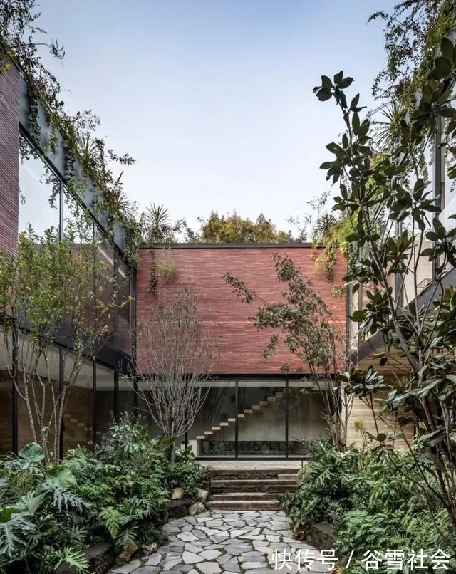自建房|农村最划算的自建房设计,外观时尚大气,比城市的豪宅还好看