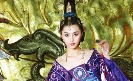 为她的出现|魅惑君王不是本意,祸国殃民也不是初衷,她也有自己的无奈