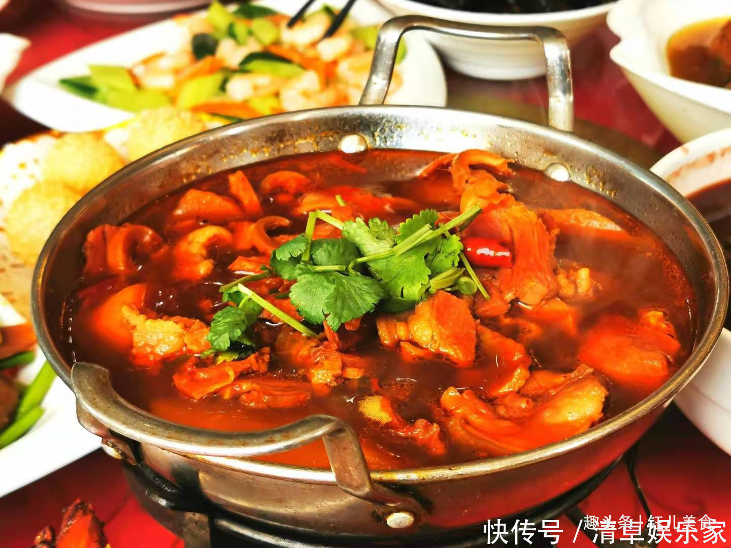 盐水鸭|花了688的聚餐宴,婆婆说200块钱都不值,网友:太便宜了