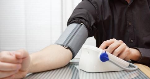 碱性食物|高血压最怕过冬,多吃6种食物,清血管垃圾,血压才会稳稳降