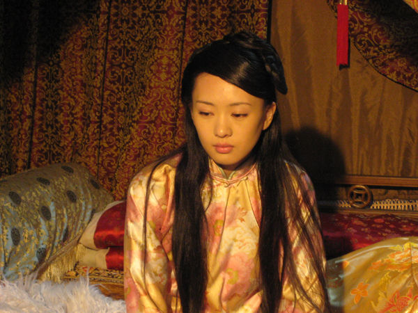 贾琏@《红楼梦》之尤二姐的悲伤:反复喜欢上同一种男人,又反复被伤害