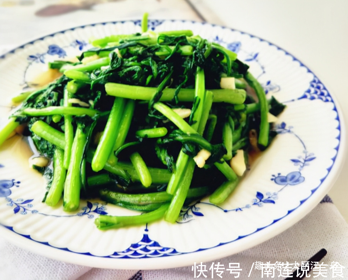 案板|失眠要多吃这道菜，做法简单营养美味，再也不怕睡不着觉了