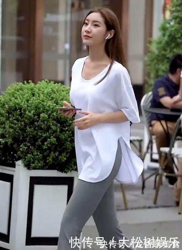喇叭|白色优雅长袖搭配蓝色喇叭打底裤,实在是太多了,能穿的场合