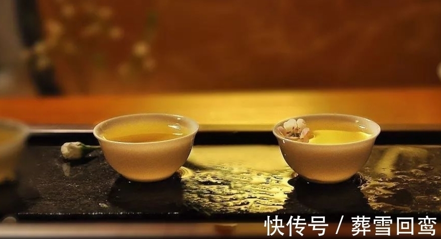 贾母!《论语》:莫把心事挂在嘴上,谨言慎行,君子之道