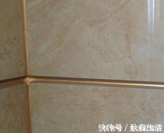 上当|瓷砖美缝做平的好还是凹得好外行人不懂而上当,完工后全是刮痕!