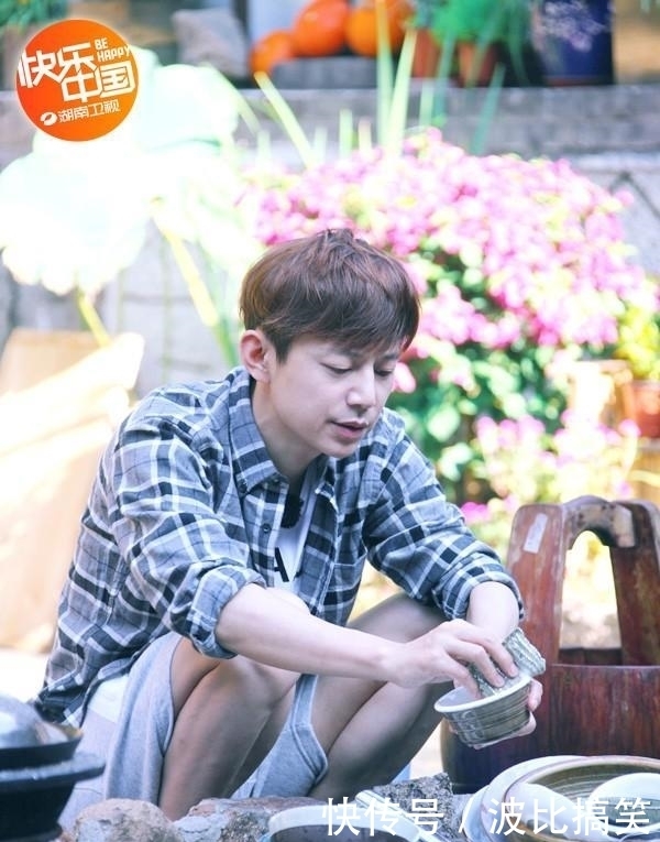 《向往5》最懒嘉宾又来了,黄磊无奈,张艺兴尴尬,何炅被带坏