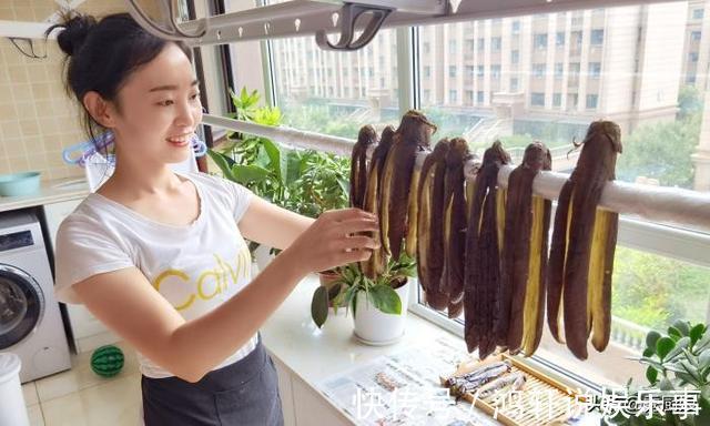 厨娘|初秋,遇到此菜别手软,买上30斤,晒干囤起来,随吃随取,真省事
