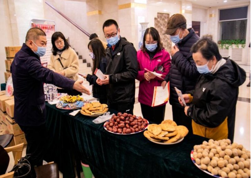 北京援疆干部祖东阁：连夜冲进抗洪抢险一线、走遍远近山区为当地商品打开销路