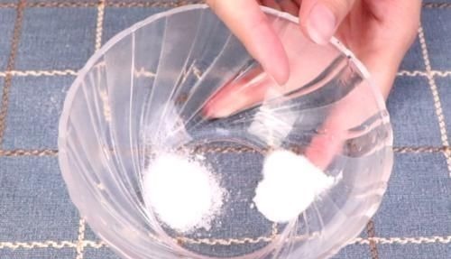 食盐|阿司匹林加洗发水真厉害,搞定男人女人的大烦恼,学了受用一生