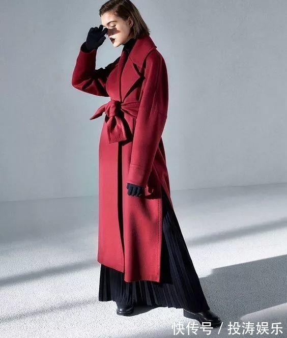 驼色 大衣买什么色不容易过时这5个颜色很经典,秋冬搭配好时髦