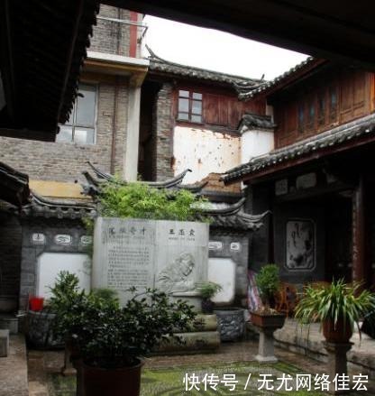 奇才#丽江有位奇才,62岁起在鸡舍里写出142部长篇历史小说