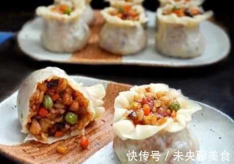 早餐我家吃烧麦从不买，两手一捏10分钟出锅，做法简单用料足