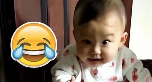 一个月|萌娃看到一个月未见的妈妈,激动成“表情包”,娃多大能认出妈