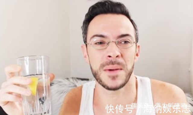 作死|“作死”小伙挑战只喝水不吃任何食物，5天后身材变化让人羡慕