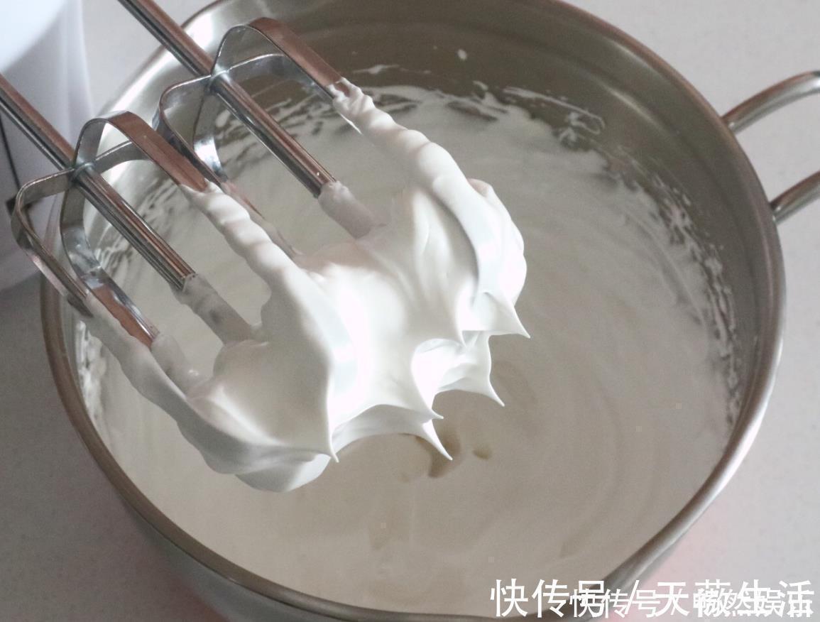 面粉|3个鸡蛋，1碗面粉，做成孩子爱吃的小饼干，操作简单，好吃营养