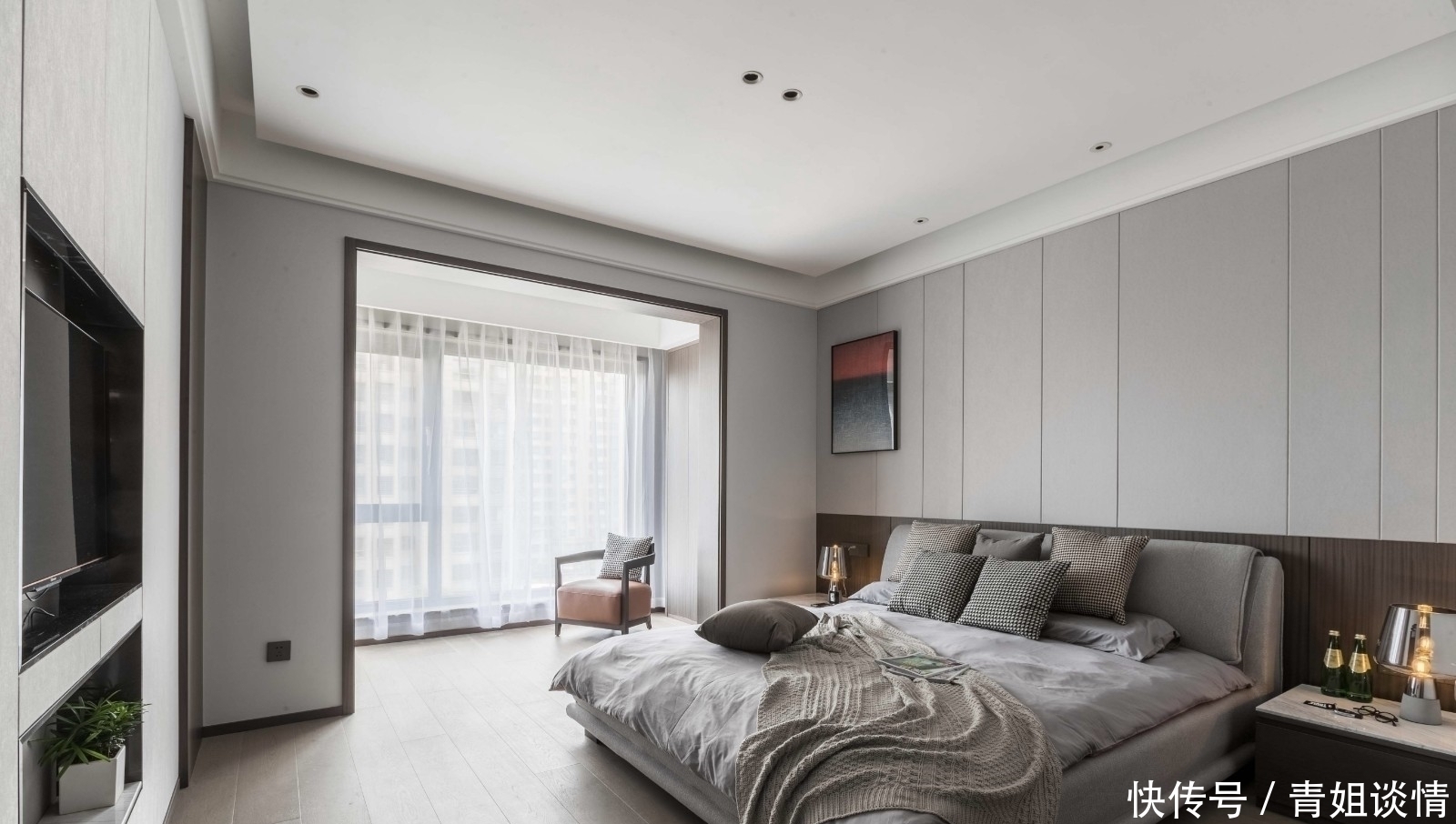 朱砂红|这才是我的理想之家,220㎡大平层设计,进门就被客厅吸引了