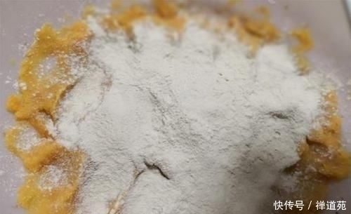 专供鲤鱼和草鱼的自制饵料,让你钓50斤的鱼获和玩一样