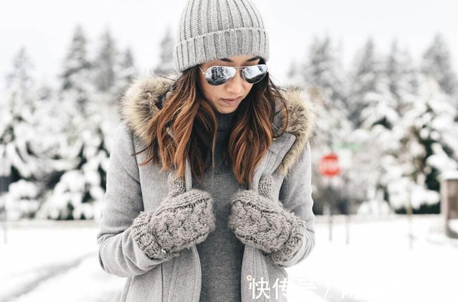 保暖|女人怕冷又想赶时髦,穿衣必备这“冬日三宝”,上了年纪也适合
