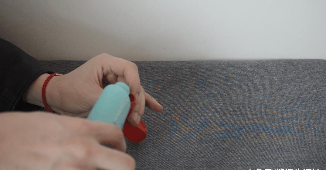 把气球放在马桶里面, 能解决家家户户都困扰的难题, 简直太实用了