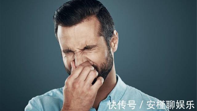 鼻毛|鼻毛为何会“窜”出来提醒你原因多半在自己身上,别掉以轻心
