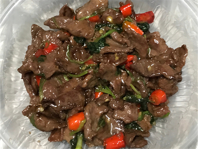 闺蜜来家里吃饭，婆婆下厨招待，她越吃越闹心，直言人比人气死人