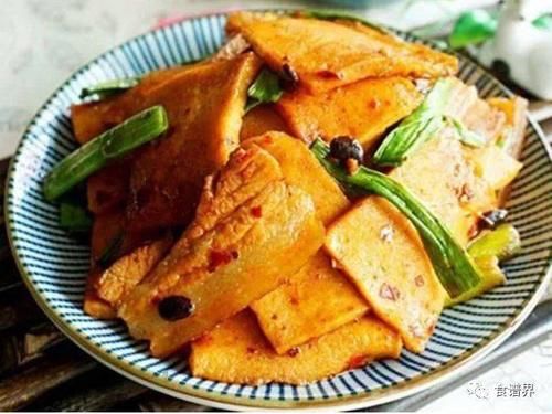 美食精选：家人最爱吃的家常美食，荤素搭配，鲜香不腻，下酒下饭，上桌即光