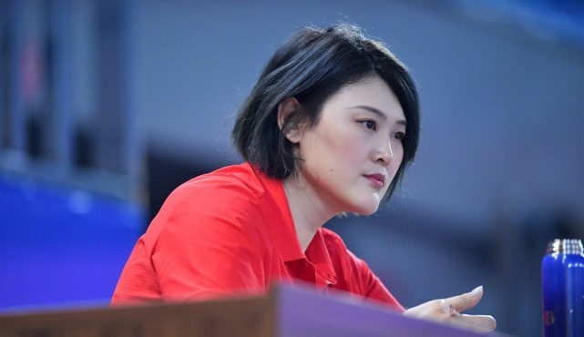 郎平|女排最強(qiáng)重炮手露面，疑似整容大變樣，曾因過(guò)胖被郎平放棄？