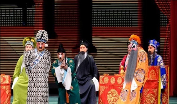 荒野|文物被丢弃荒野,康熙睡觉都抱着的宝物“九龙杯”,如今身在何处?