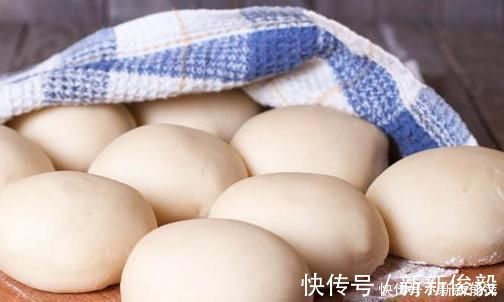 储存|夏天面粉容易坏,教你3个储存方法,简单实用,面粉不生虫不结块