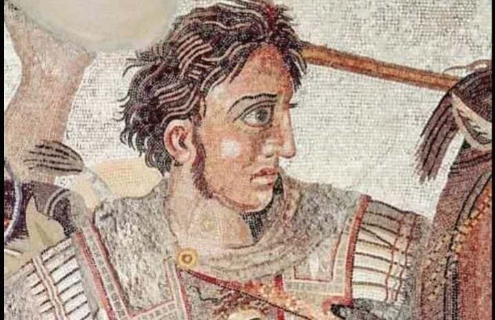 吊打|外国人认为亚历山大能吊打秦始皇,被网友嘲讽:一群井底之蛙