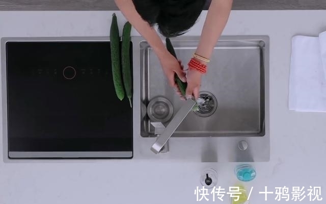 丁真|《中餐厅5》好尴尬!6个明星4个不会做饭,姚安娜说小葱是韭菜