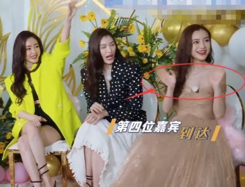 程潇和宋妍霏|跑男5位女嘉宾入场,baby只拥抱三位,谁注意对另外两人的态度