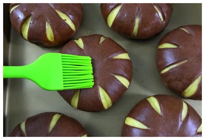 想吃面包不用买,配方秘诀告诉你,新手就能做,又香又软特好吃