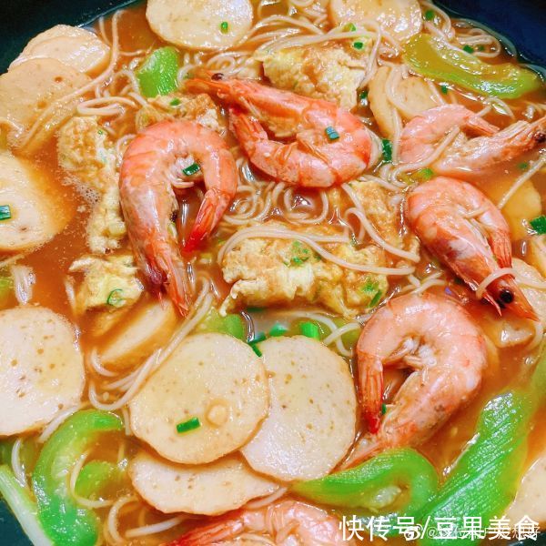 蛋饼|据说这个时候吃鱼饼虾面，是最好的