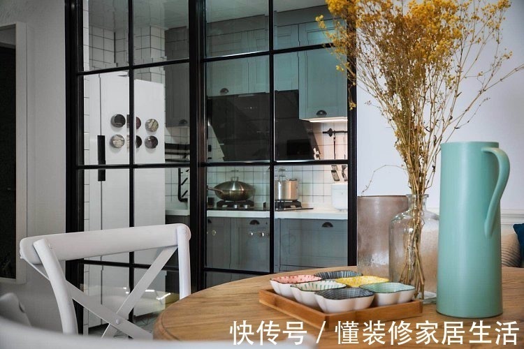 卡座|装修简美风格的家越来越多,住过就知道:不仅漂亮,还耐看不过时