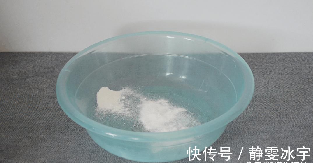 厨房抹布又脏有油难清洗 教你一招用它泡一泡, 抹布比毛巾还干净