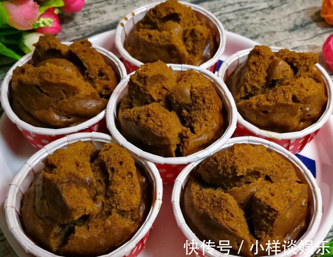教你做红糖开花发糕,不用揉面很简单,掌握一个技巧,个个开花