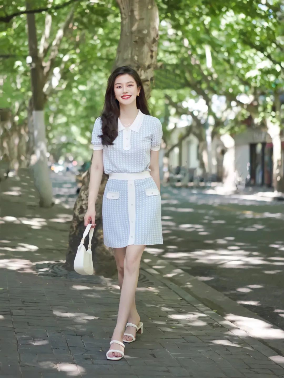 cp|衬衫+裙子、T恤+半裙=小个子夏秋王炸CP，巨洋气