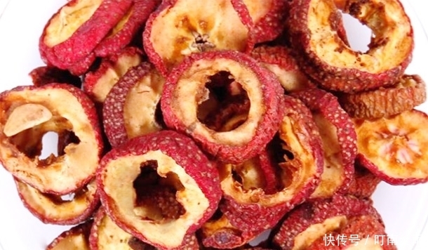 山楂“开胃消食”,鲜山楂和山楂干哪个营养高呢?很多人都不了解