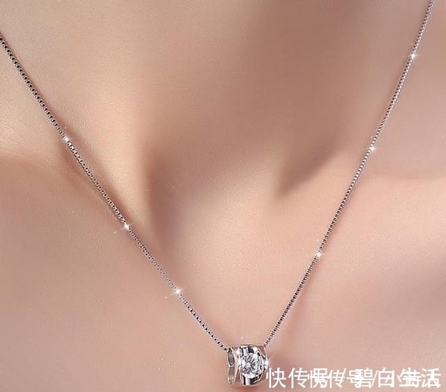 贵金属#买首饰时,挑“黄金”好还是“白金”好?听完柜姐分析,你就懂了