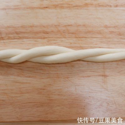 快来看看非油炸大麻花----蜂蜜奶香麻花